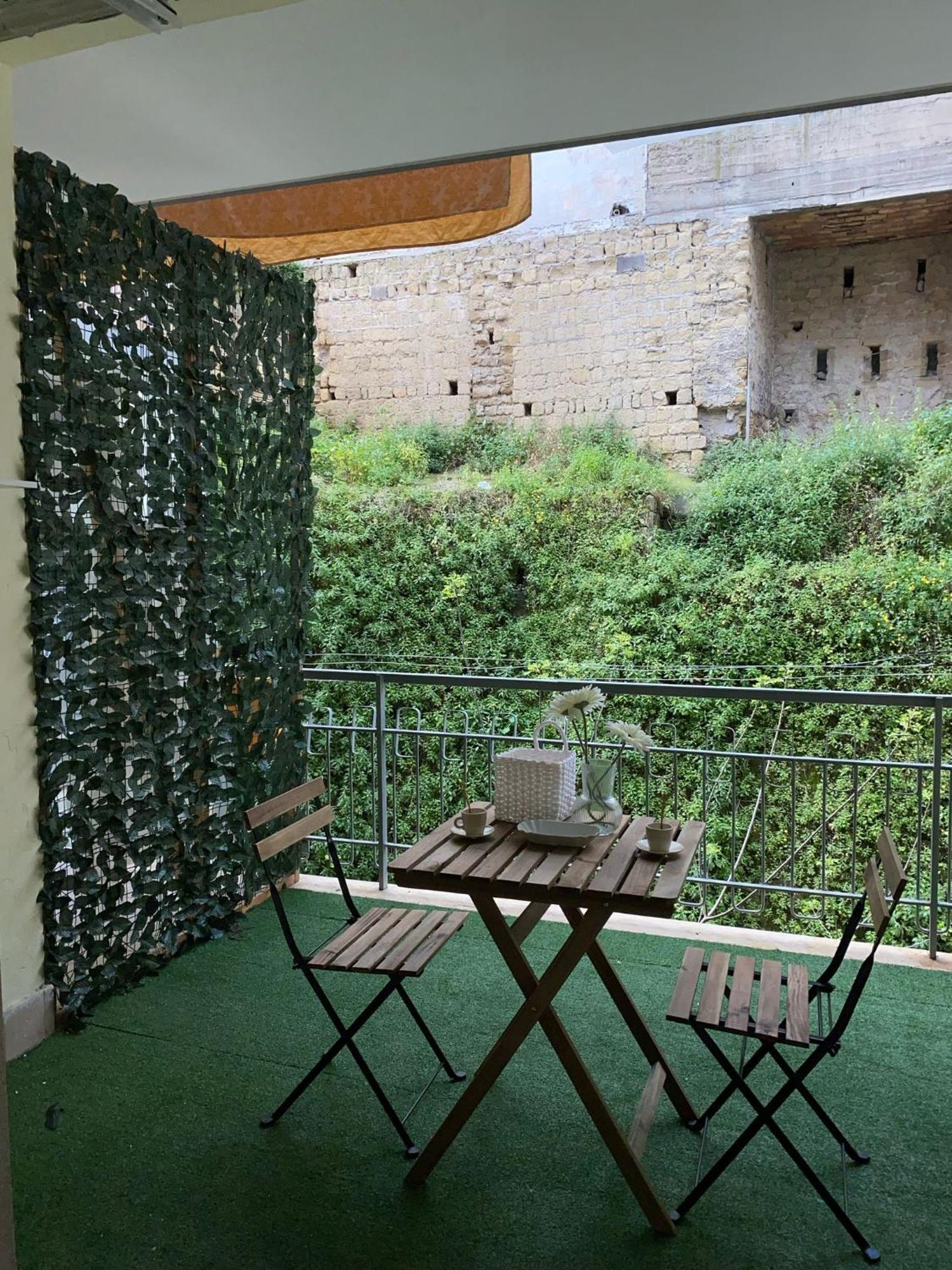 לינה וארוחת בוקר La Dimora Di Marti " Vicino Al Centro Storico Di Napoli" מראה חיצוני תמונה